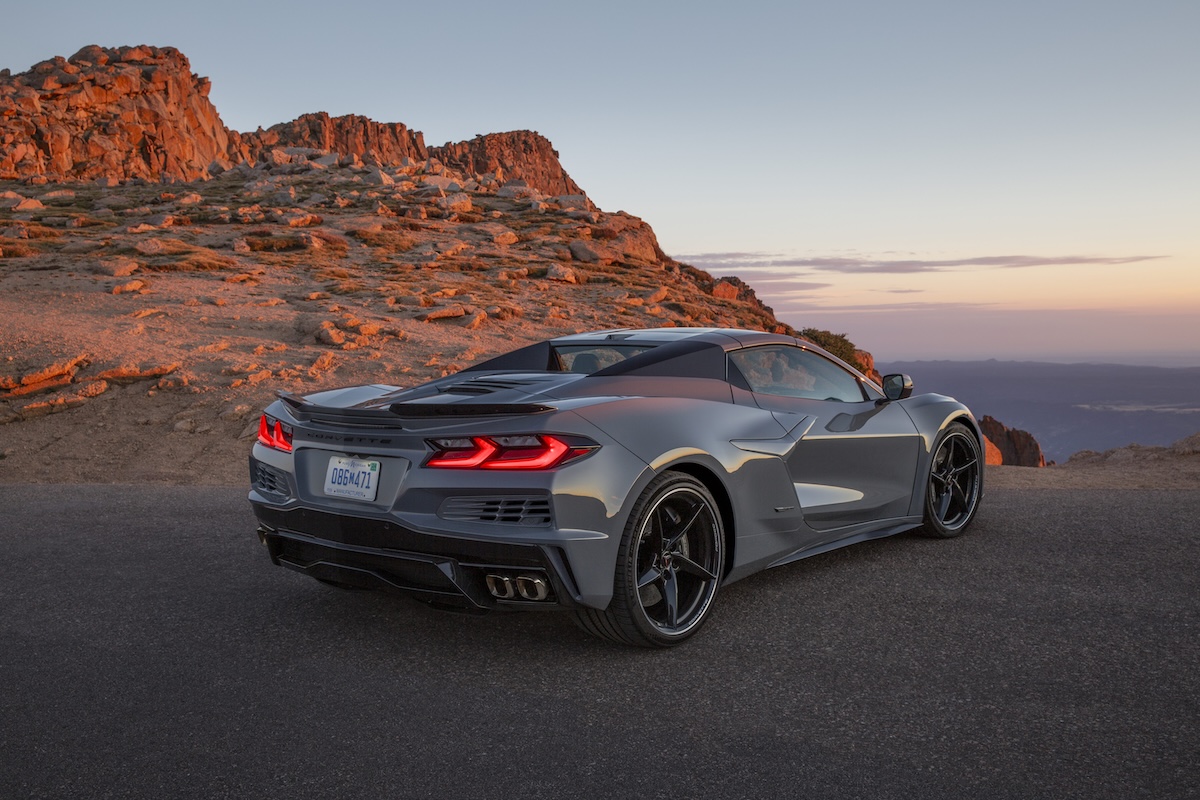 Corvette E-Ray debutta in Italia: la supercar elettrificata a trazione integrale