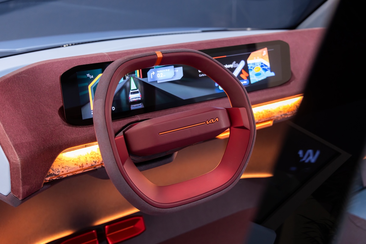 Kia Concept EV2: la nuova frontiera degli interni elettrici tra design urbano e materiali sostenibili Kia Concept EV2: la nuova frontiera degli interni elettrici tra design urbano e materiali sostenibili