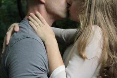 Giornata internazionale del bacio, non solo un gesto d’affetto: ecco che cosa provoca al nostro fisico