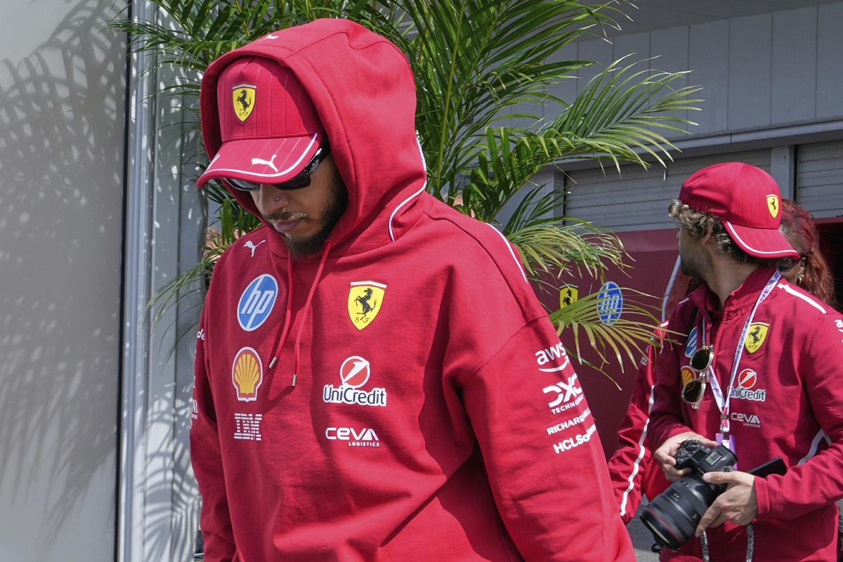 Ferrari, la macchina delude e scoppia il “caso ” Hamilton Ferrari, la macchina delude e scoppia il “caso ” Hamilton