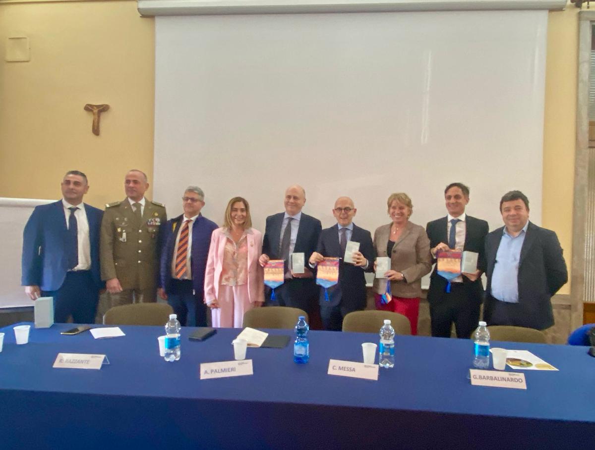 Anziani, fragilità e intelligenza artificiale: convegno per un nuovo umanesimo tecnologico Anziani, fragilità e intelligenza artificiale: convegno per un nuovo umanesimo tecnologico