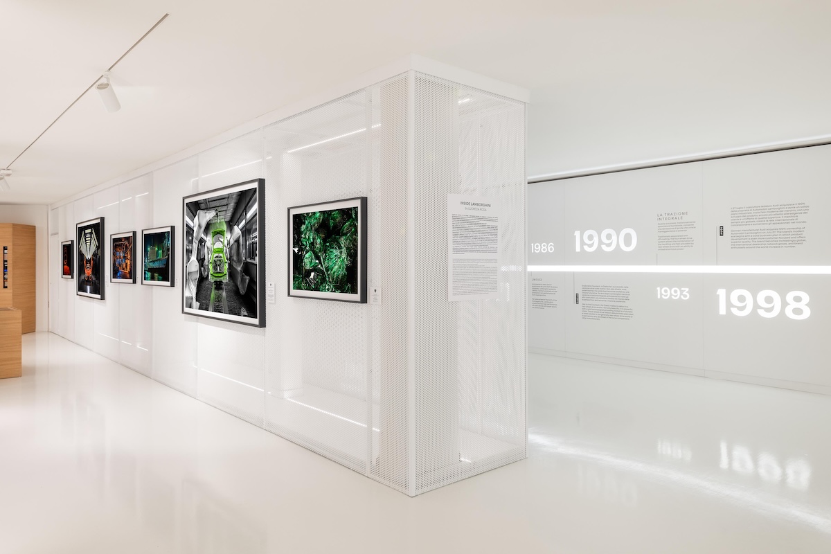 Lamborghini incontra l’arte: al Museo arriva la mostra fotografica “The Industrial Perspective”