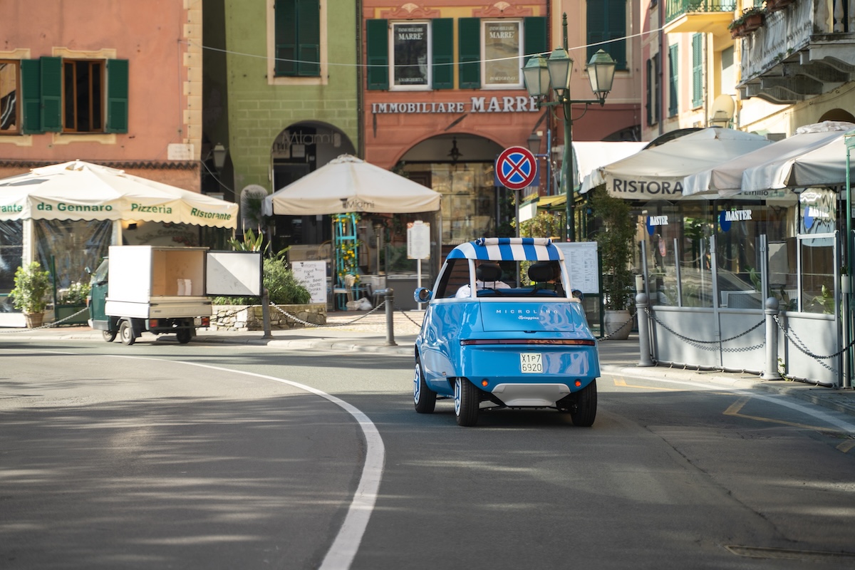 Microlino Spiaggina debutta in Italia: la microcar elettrica cabrio che reinventa lo stile della Dolce Vita Microlino Spiaggina debutta in Italia: la microcar elettrica cabrio che reinventa lo stile della Dolce Vita