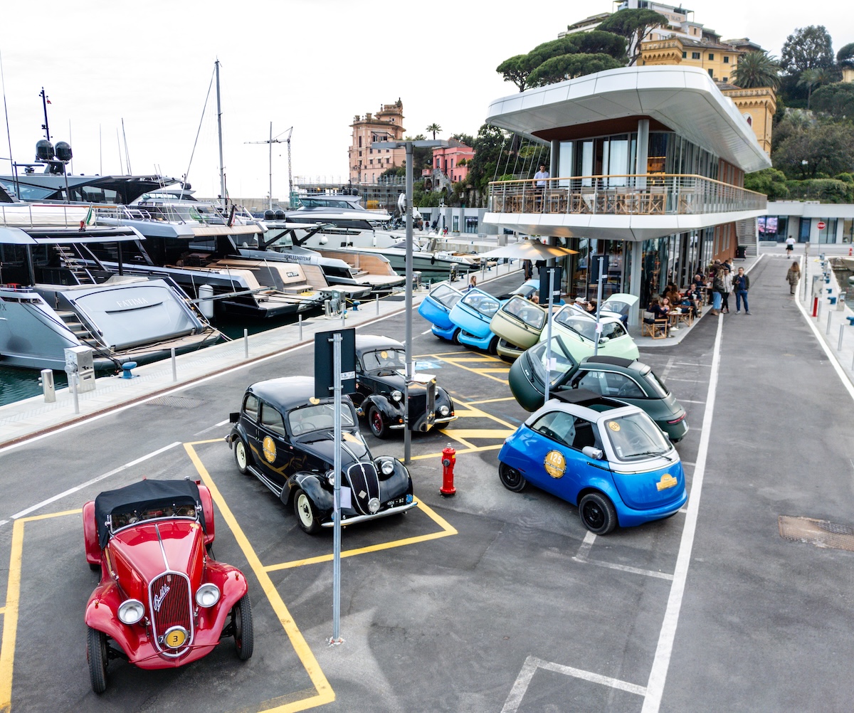 Microlino Spiaggina debutta in Italia: la microcar elettrica cabrio che reinventa lo stile della Dolce Vita Microlino Spiaggina debutta in Italia: la microcar elettrica cabrio che reinventa lo stile della Dolce Vita
