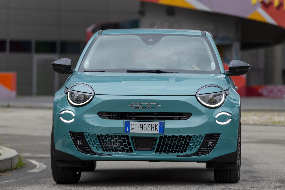 FIAT Grande Panda Hybrid e 600 Hybrid Business: la risposta smart alle esigenze delle aziende italiane