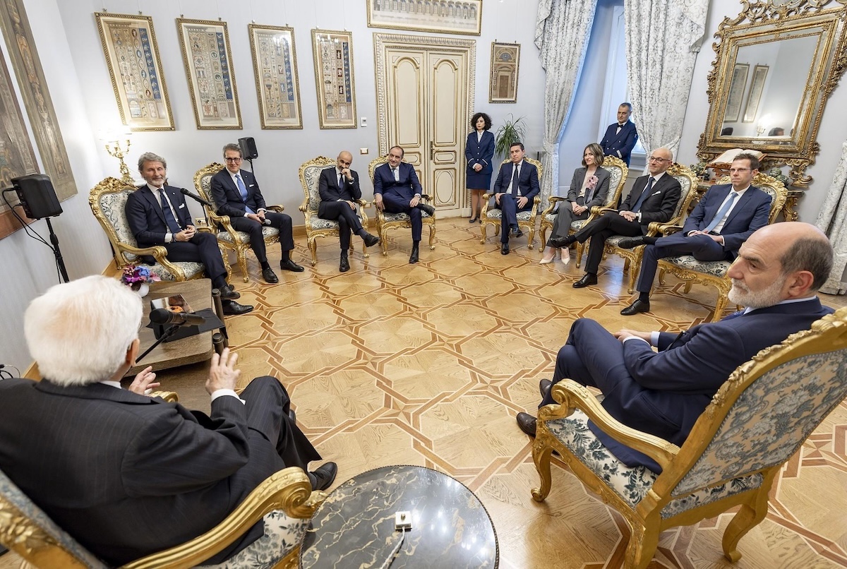 Lamborghini al Quirinale: l’eccellenza italiana ricevuta da Sergio Mattarella alla vigilia del Made in Italy Lamborghini al Quirinale: l’eccellenza italiana ricevuta da Sergio Mattarella alla vigilia del Made in Italy