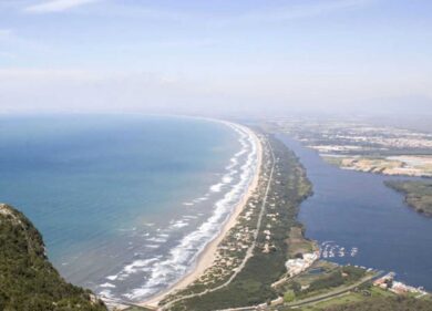 Il mare del Lazio supera l’esame di primavera: acqua eccellente nel 91% della costa. E parte la stagione