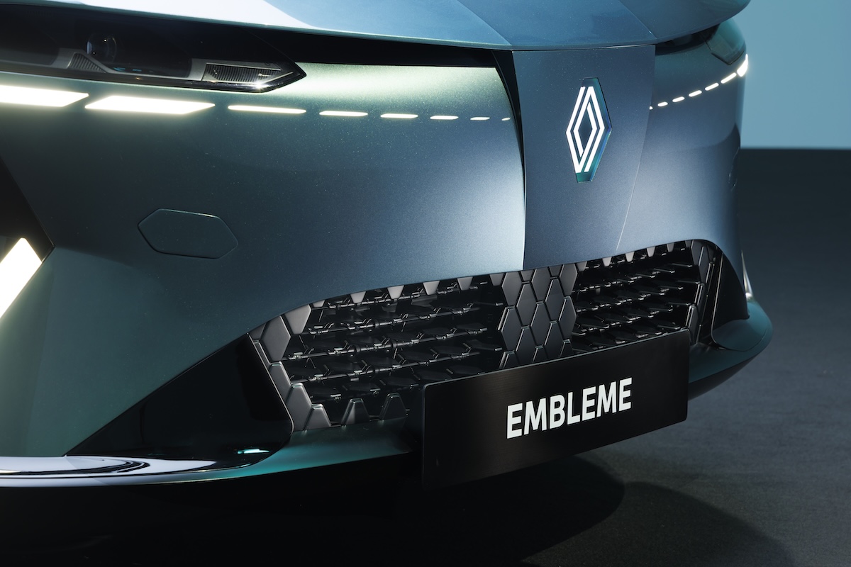Renault Emblème: il laboratorio a quattro ruote che riscrive la mobilità sostenibile Renault Emblème: il laboratorio a quattro ruote che riscrive la mobilità sostenibile