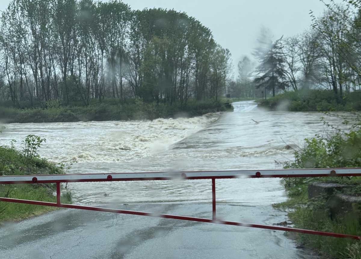 Maltempo, Italia travolta da forti piogge. Morto un anziano in Piemonte, travolto dall’acqua in casa sua
