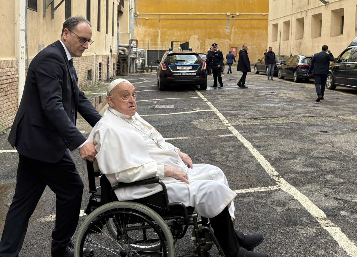 Papa Francesco, attacco al turbocapitalismo e ai ricchi: “Remissione dei debiti, ridistribuzione delle risorse” Papa Francesco, attacco al turbocapitalismo e ai ricchi: “Remissione dei debiti, ridistribuzione delle risorse”