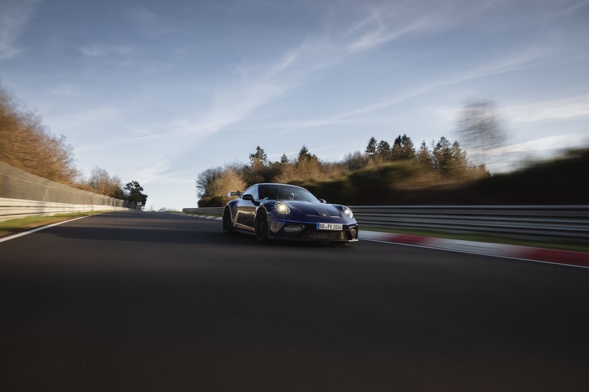 Porsche 911 GT3 da record: sul Nürburgring è l’auto di serie manuale più veloce di sempre