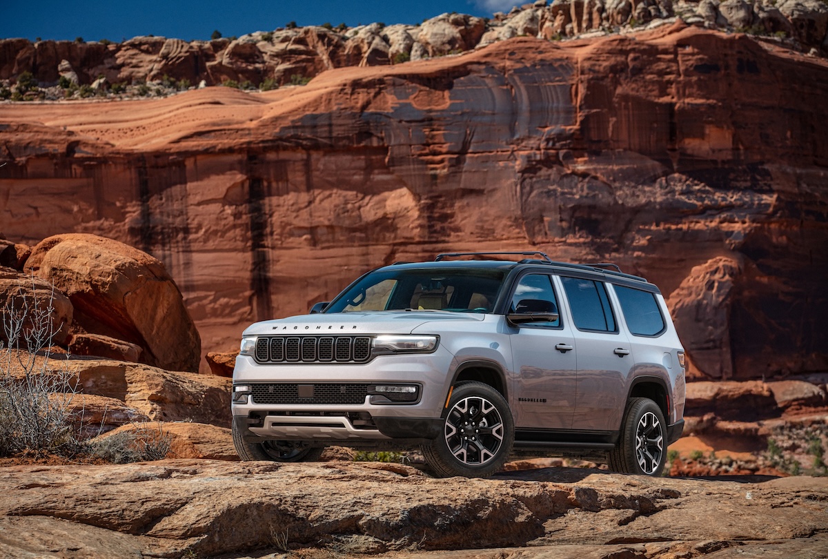Nuova Jeep Wagoneer Overland 2025: il SUV full-size per chi ama l’avventura senza compromessi