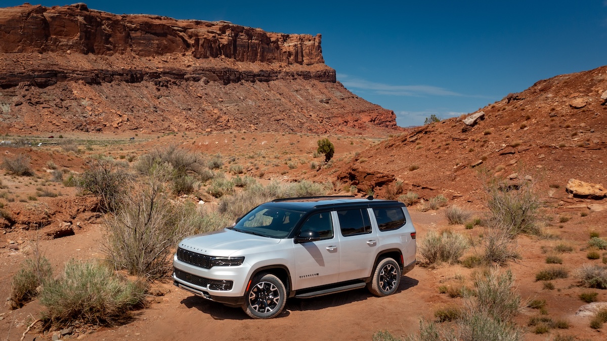 Nuova Jeep Wagoneer Overland 2025: il SUV full-size per chi ama l’avventura senza compromessi