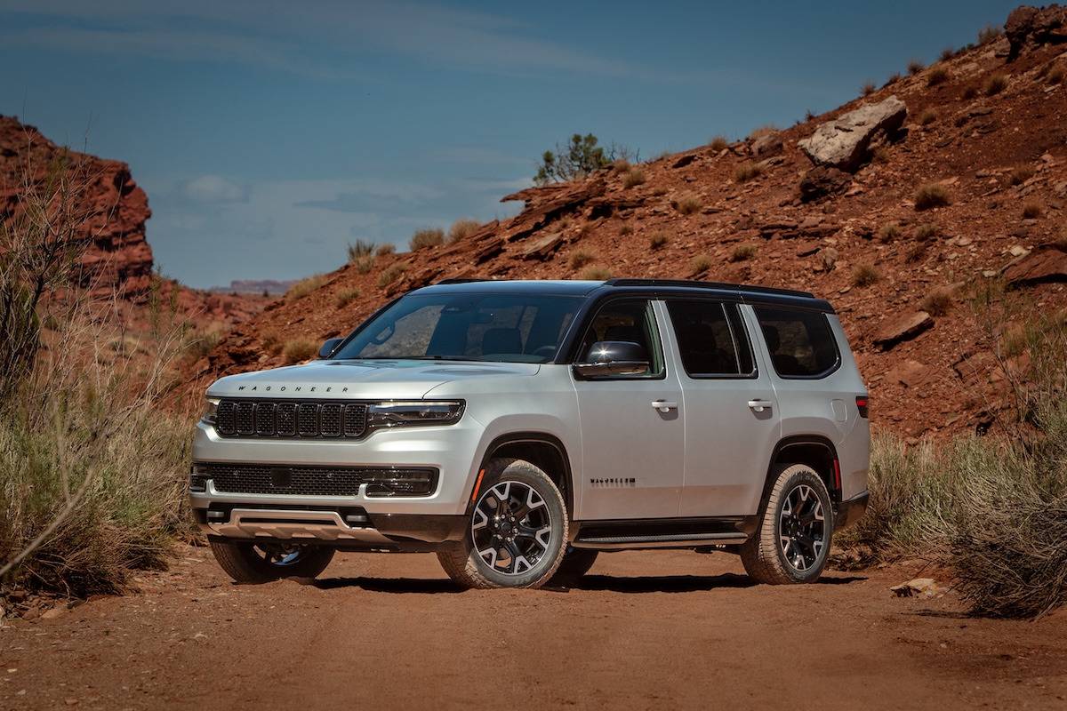 Nuova Jeep Wagoneer Overland 2025: il SUV full-size per chi ama l’avventura senza compromessi
