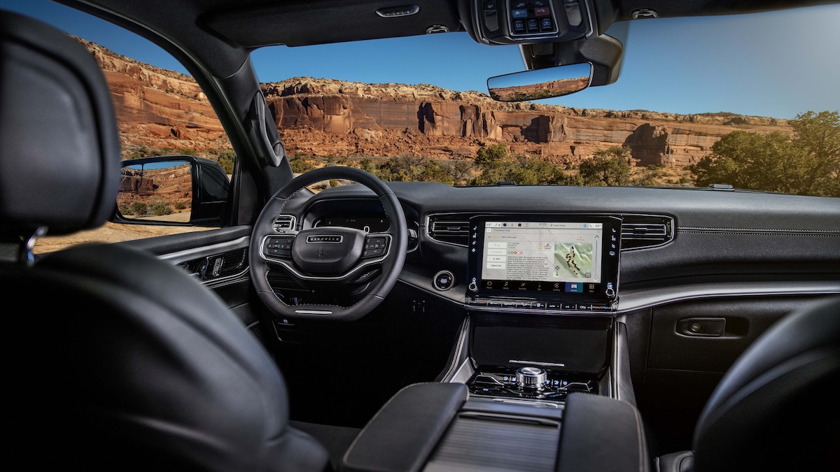 Nuova Jeep Wagoneer Overland 2025: il SUV full-size per chi ama l’avventura senza compromessi