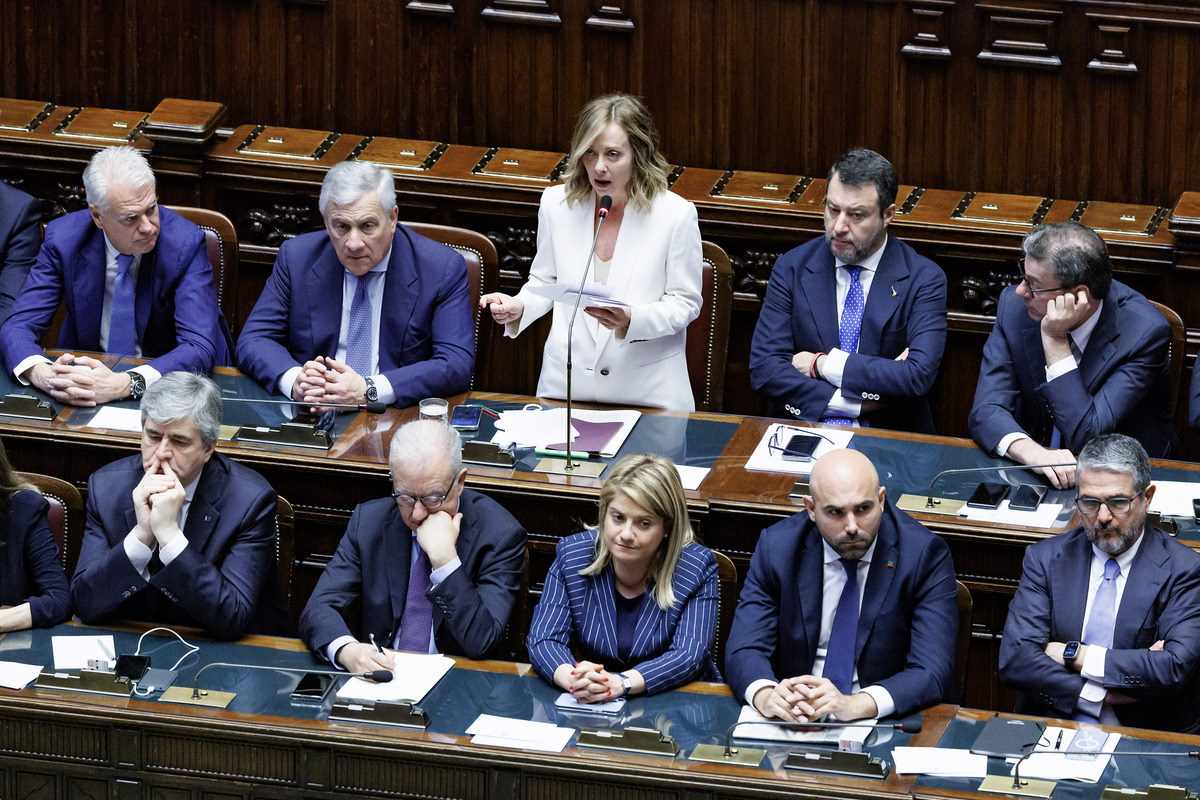 Papa Francesco, la serie A si ferma per i funerali. Governo, malumori di Lega e FdI Papa Francesco, la serie A si ferma per i funerali. Governo, malumori di Lega e FdI