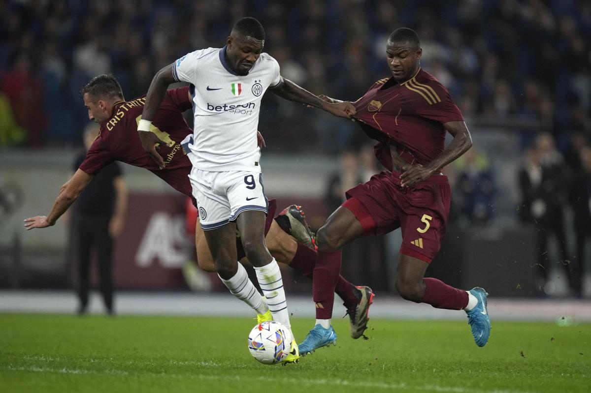 Serie A sospesa per la morte di Papa Francesco: Inter-Roma (e non solo), caos recuperi Serie A sospesa per la morte di Papa Francesco: Inter-Roma (e non solo), caos recuperi