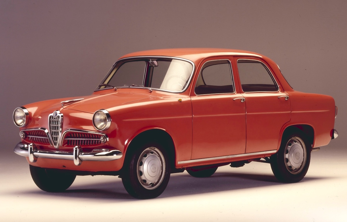 Alfa Romeo Giulietta Berlina: 70 anni di storia tra innovazione, sportività e il mito del Made in Italy