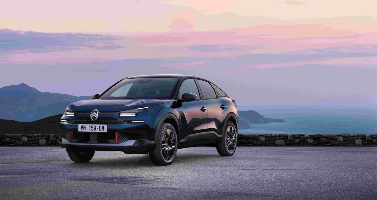 Nuova Citroën C4 Collection 2025: stile, comfort e tecnologia per la berlina elettrificata che cambia le regole