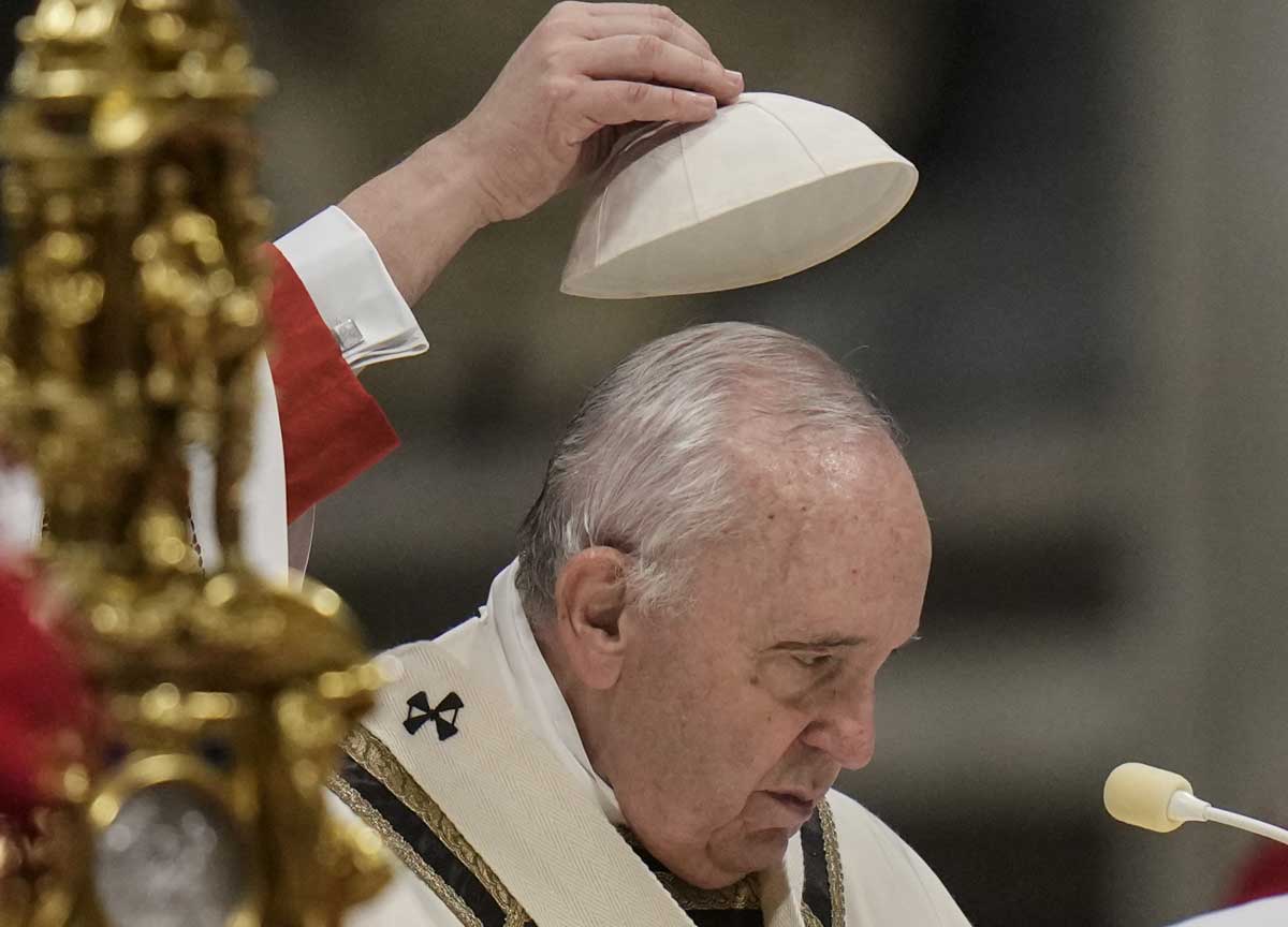 Morte di Papa Francesco, dal “Buongiorno” all’ultimo giro in papamobile: dodici anni tra simboli e icone Morte di Papa Francesco, dal “Buongiorno” all’ultimo giro in papamobile: dodici anni tra simboli e icone