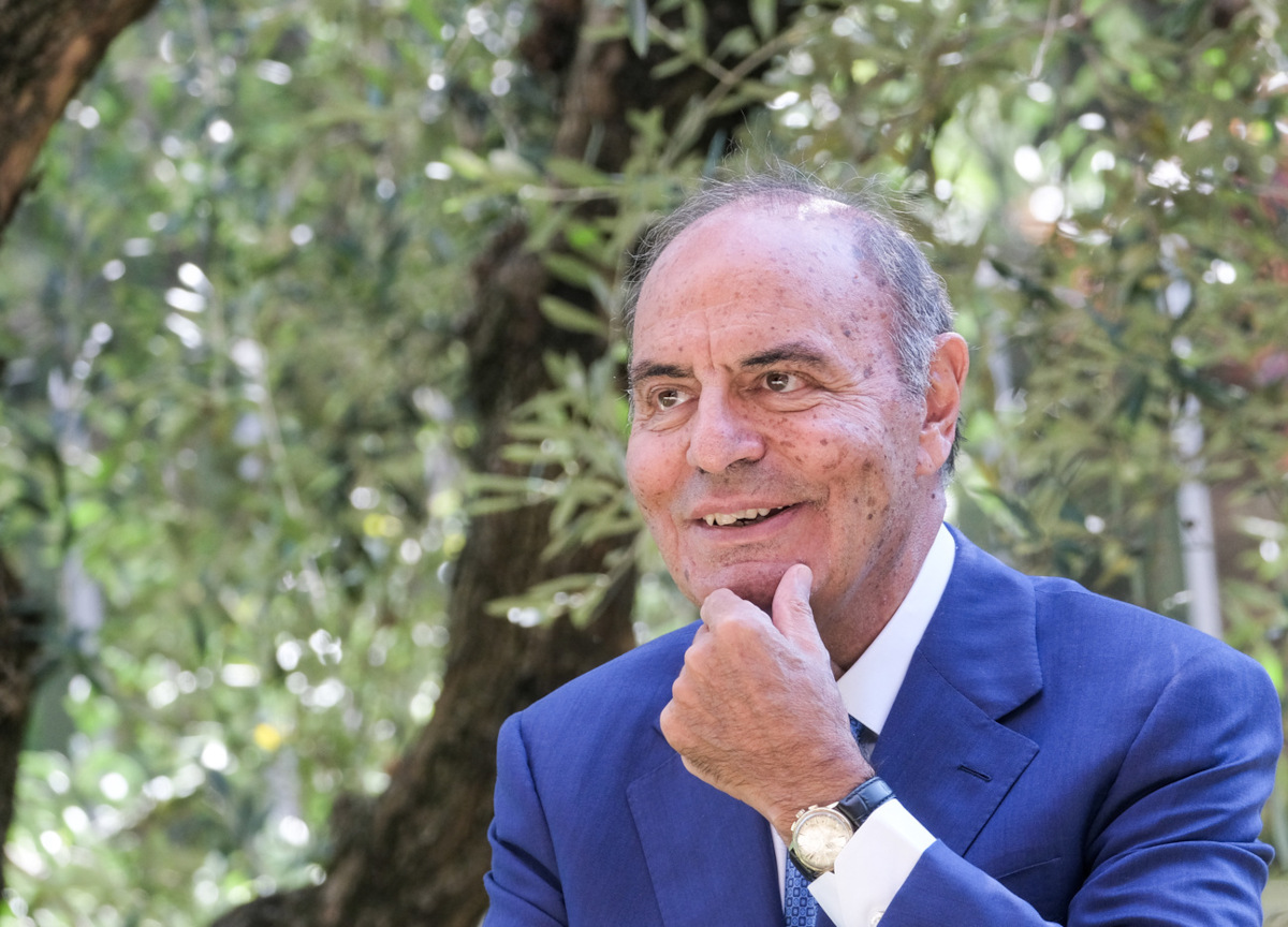 Vespa nella bufera per il suo speciale sul Papa. “Otto uomini in studio, le suore tra il pubblico” Vespa nella bufera per il suo speciale sul Papa. “Otto uomini in studio, le suore tra il pubblico”