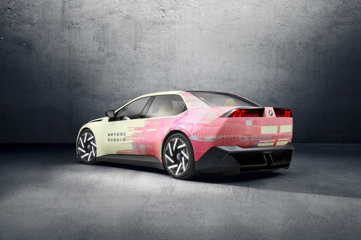 BMW Vision Driving Experience stupisce a Shanghai: 18.000 Nm di coppia e un design che illumina il futuro BMW Vision Driving Experience stupisce a Shanghai: 18.000 Nm di coppia e un design che illumina il futuro