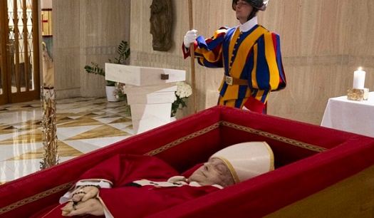 Morte Papa Francesco, 26 aprile: lutto sul territorio regionale Puglia