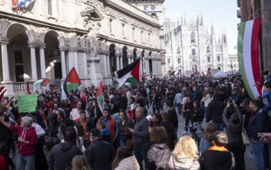 Milano verso il 25 Aprile. I Giovani Palestinesi chiedono di aprire il corteo: “Siamo la Resistenza”