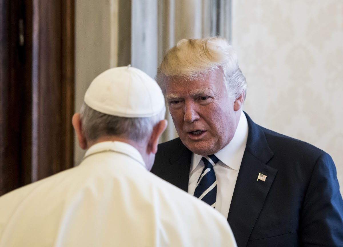 Trump tifa per un Papa italiano. Le mosse del tycoon sul Conclave