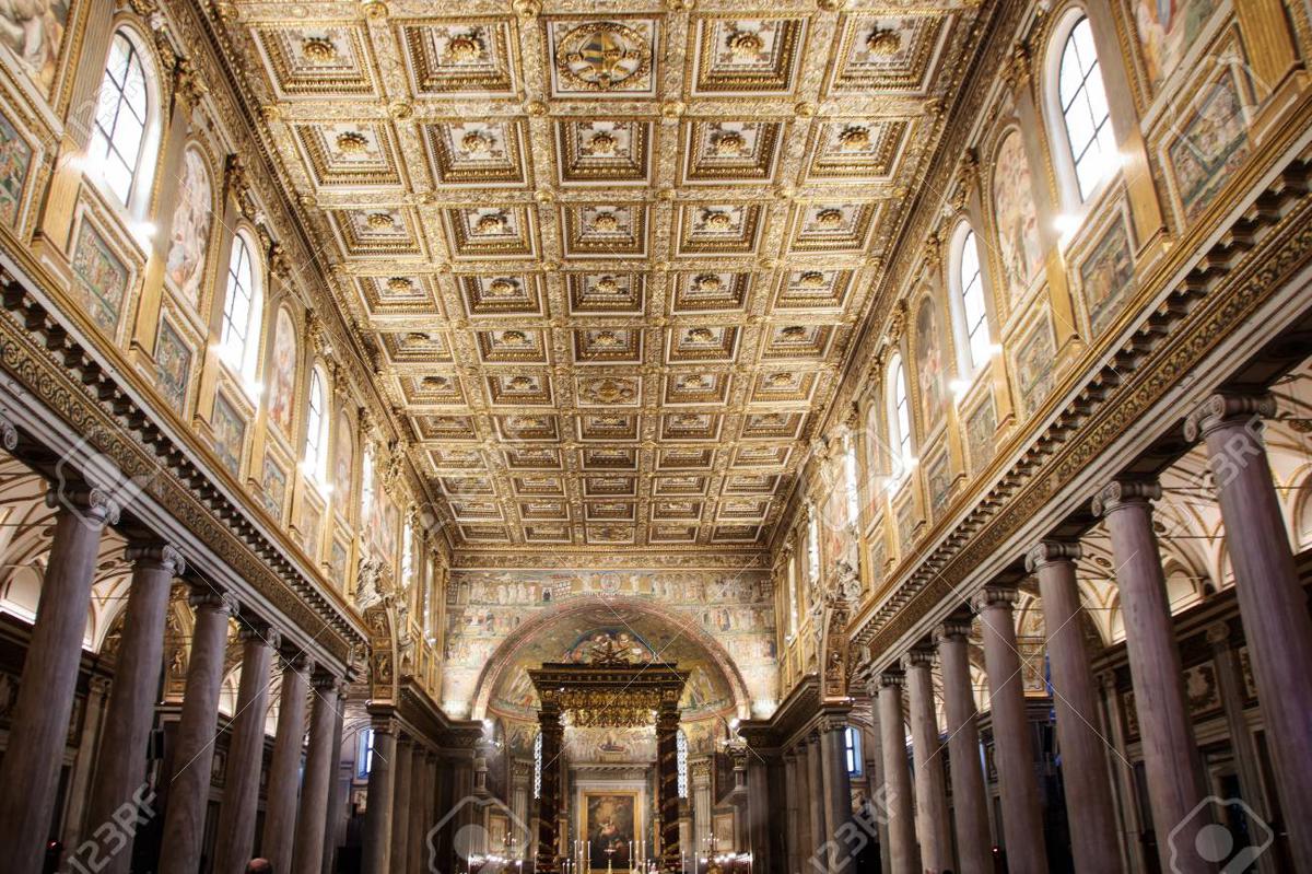 Francesco è vivo! E sorride dalla Basilica di Santa Maria Maggiore Francesco è vivo! E sorride dalla Basilica di Santa Maria Maggiore