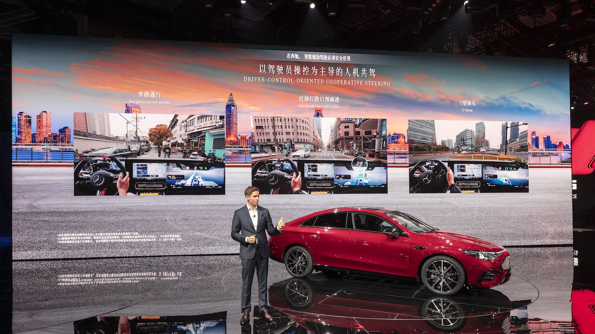 Mercedes-Benz e il paradosso dell’auto: tagli di produzione in Europa, più vetrine in Cina Mercedes-Benz e il paradosso dell’auto: tagli di produzione in Europa, più vetrine in Cina