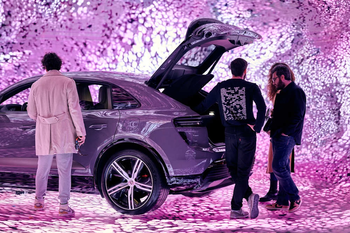 The Flat by Macan arriva a Roma: arte, musica e test drive nel segno di Porsche e del futuro elettrico