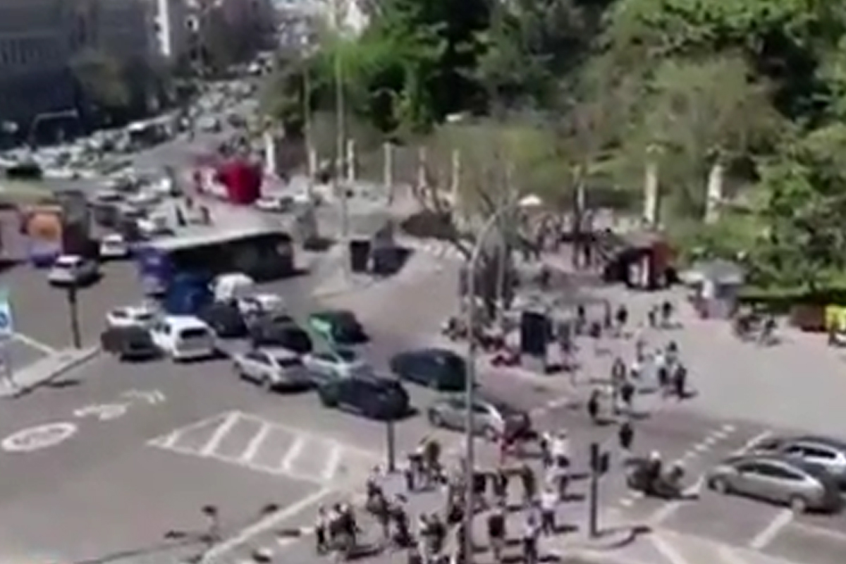 Blackout in Spagna, il testimone in diretta da Barcellona: “E’ tutto fermo”. VIDEO Blackout in Spagna, il testimone in diretta da Barcellona: “E’ tutto fermo”. VIDEO