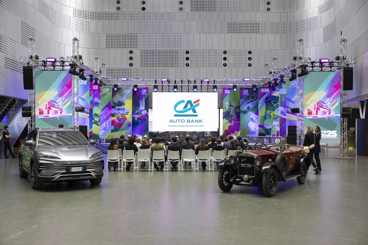 Crédit Agricole Auto Bank: 100 anni di storia e leadership verso la mobilità sostenibile del futuro