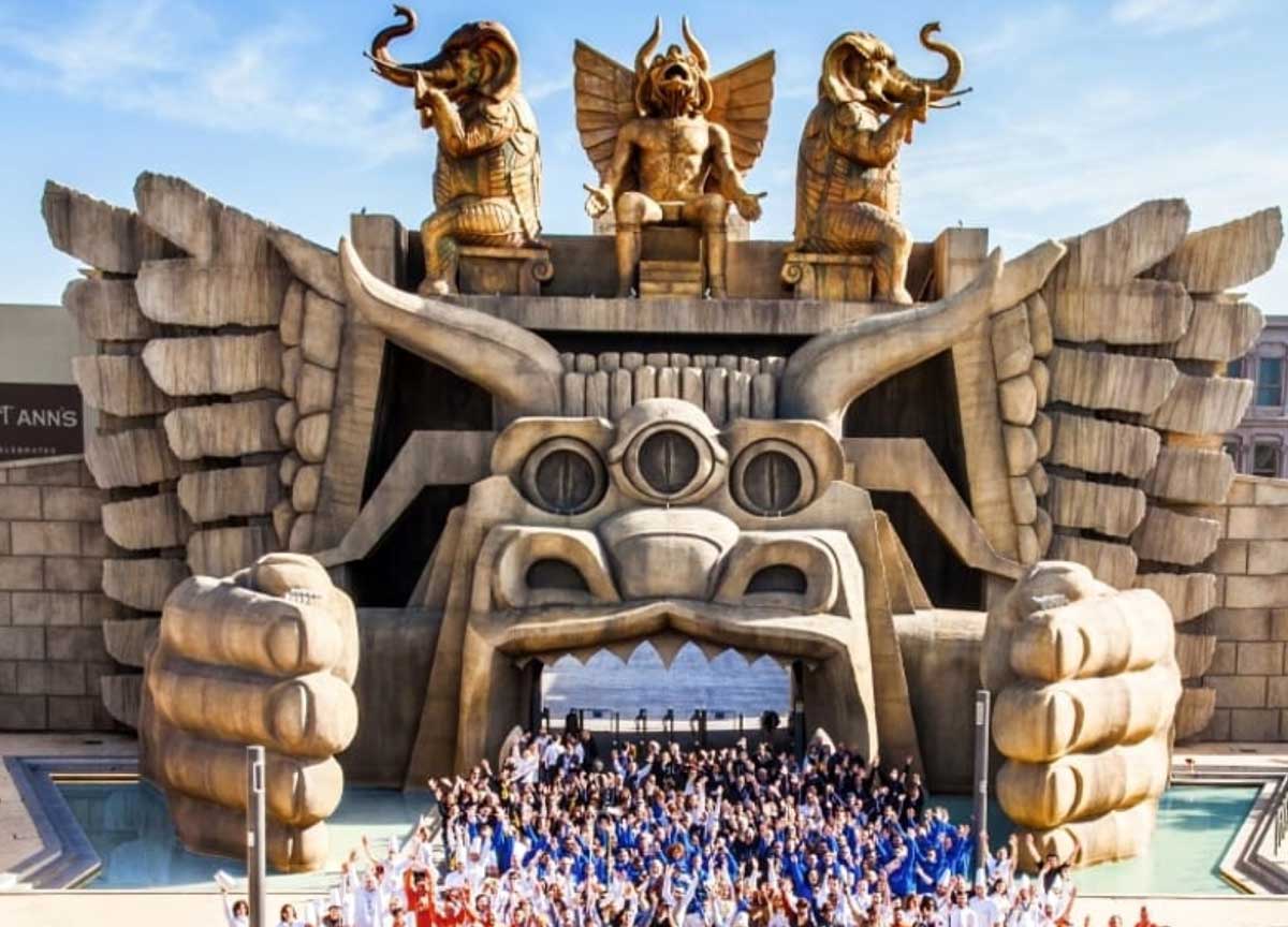 Parchi divertimento, si apre la stagione. Prezzi invariati rispetto al 2024 tranne Mirabilandia: +12%
