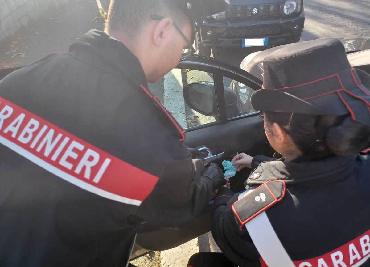 Roma si ferma per i funerali di Francesco: si scatenano gli spacciatori: 35 arresti durante i giorni di lutto