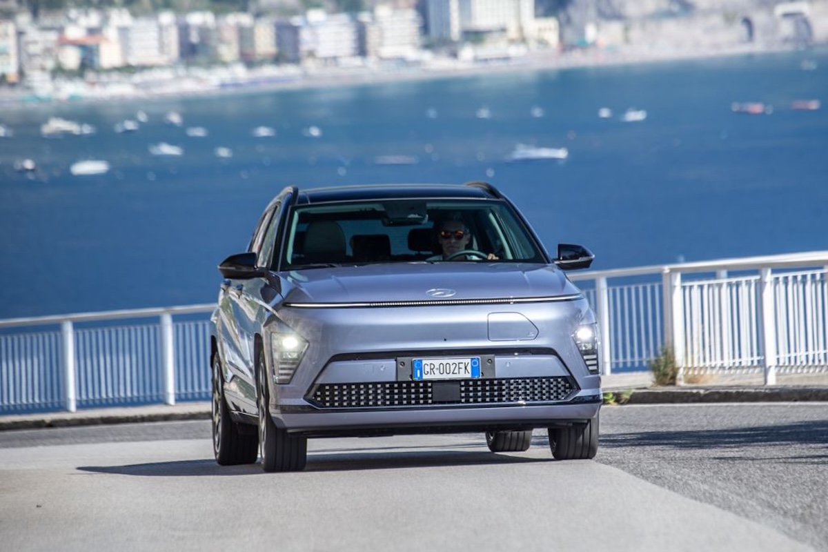 Nuova Hyundai KONA 2025: gamma rinnovata e tecnologia per tutte le esigenze Nuova Hyundai KONA 2025: gamma rinnovata e tecnologia per tutte le esigenze