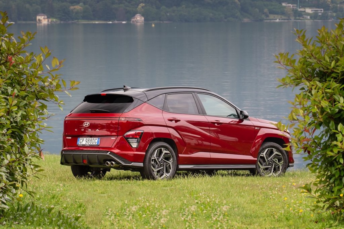 Nuova Hyundai KONA 2025: gamma rinnovata e tecnologia per tutte le esigenze Nuova Hyundai KONA 2025: gamma rinnovata e tecnologia per tutte le esigenze