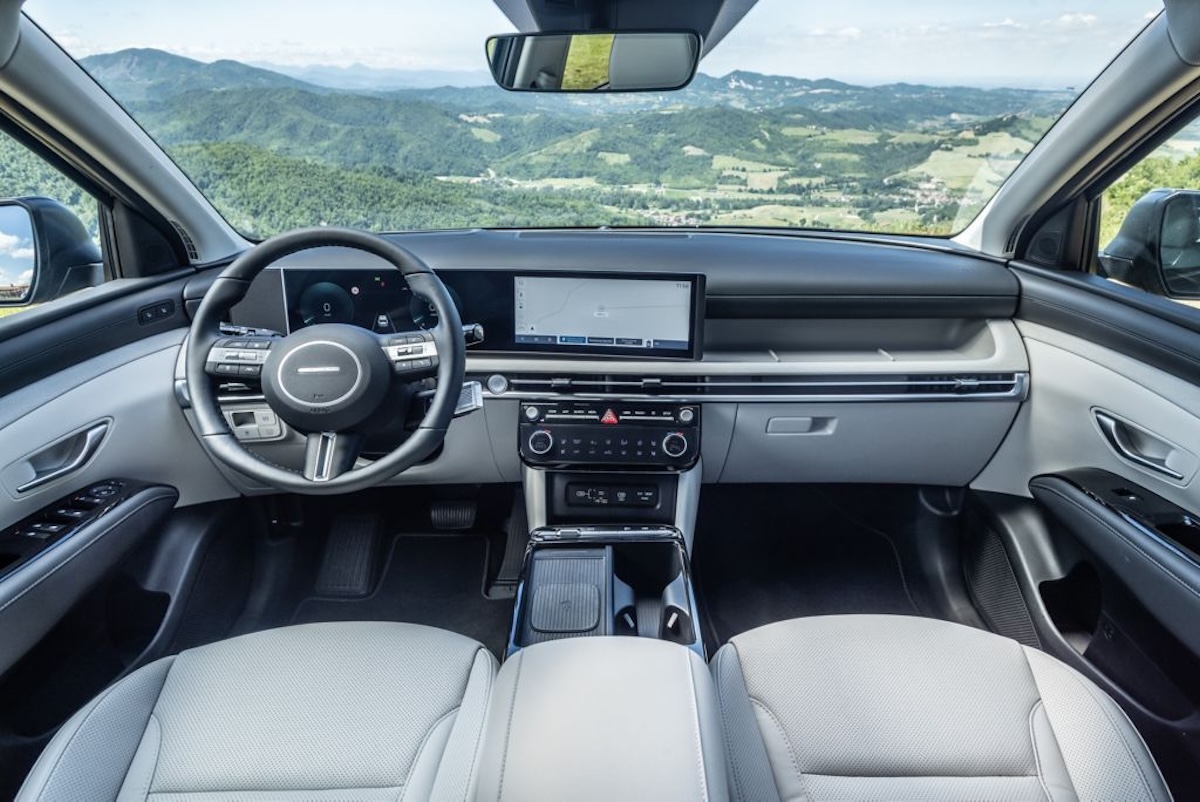 Nuova Hyundai KONA 2025: gamma rinnovata e tecnologia per tutte le esigenze Nuova Hyundai KONA 2025: gamma rinnovata e tecnologia per tutte le esigenze