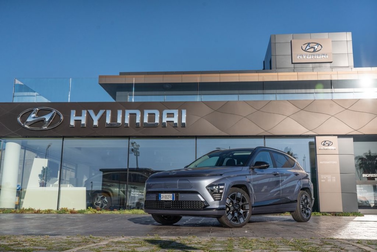 Nuova Hyundai KONA 2025: gamma rinnovata e tecnologia per tutte le esigenze Nuova Hyundai KONA 2025: gamma rinnovata e tecnologia per tutte le esigenze