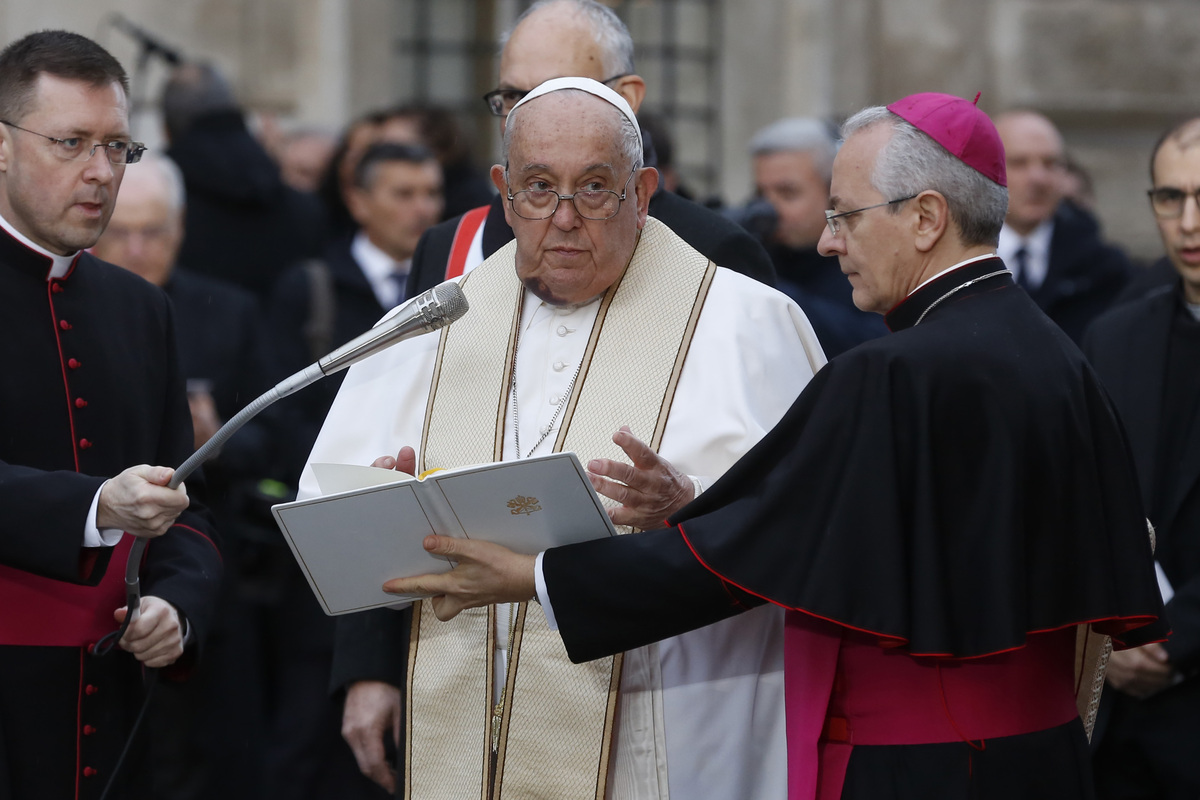 Papa Francesco, Martin Scorsese ci fa un film: la pellicola con i dialoghi di Bergoglio e l’ultima intervista prima di morire Papa Francesco, Martin Scorsese ci fa un film: la pellicola con i dialoghi di Bergoglio e l’ultima intervista prima di morire