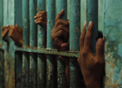 Carceri, Alemanno a Nordio: “Siamo troppi”. Meloni: “No a indulti e svuotacarceri”. La Destra divisa