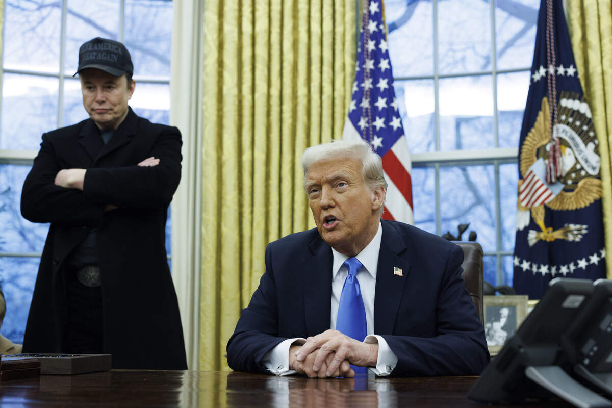 Trump: “Tutti i magnati di Internet mi baciano il culo. Mi odiavano, ma ora…”