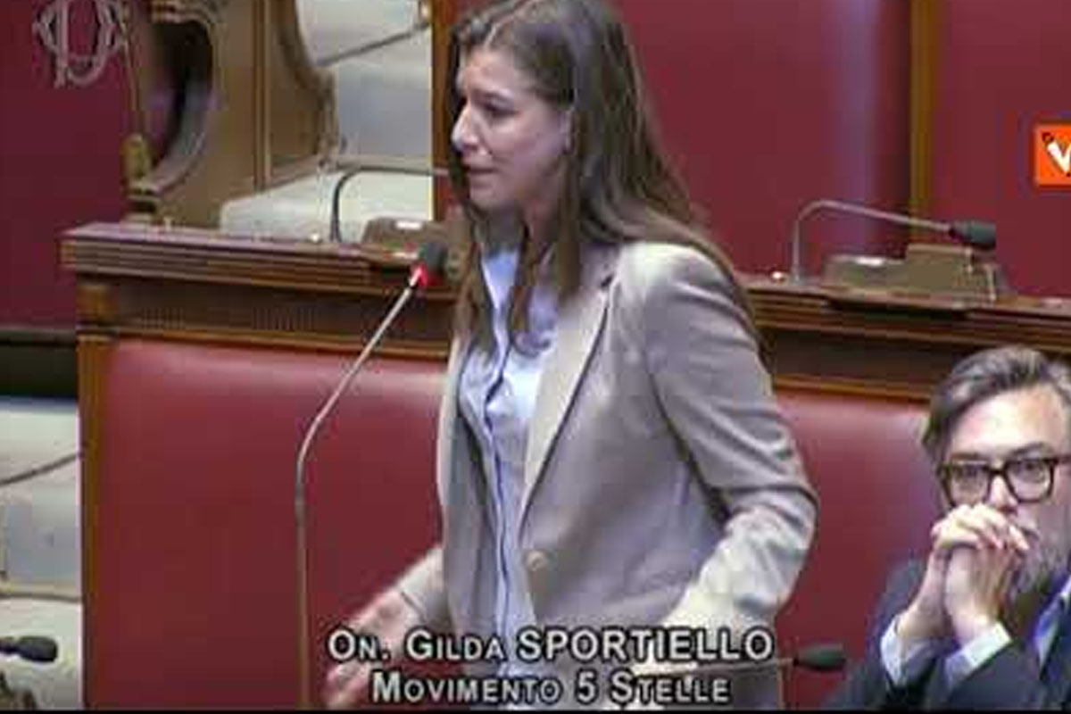 Sportiello (M5S): “Governo attento a violenza di genere? Mi si rizzano I capelli” Sportiello (M5S): “Governo attento a violenza di genere? Mi si rizzano I capelli”