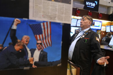Usa: via 25 titoli cinesi dalle Borse, “Rischio sicurezza nazionale”. C’è anche il gigante Alibaba