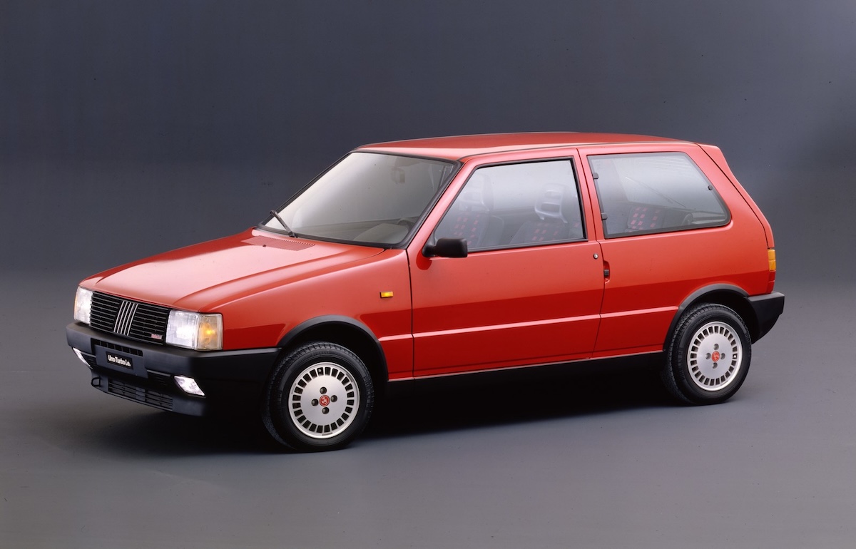 FIAT Uno Turbo i.e. compie 40 anni: storia, numeri e valore economico di un’icona italiana senza tempo