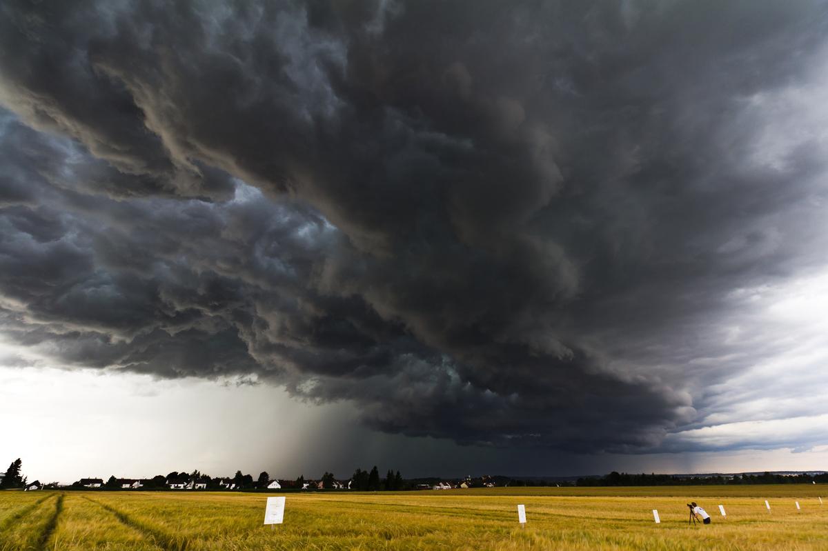 Meteo settimana: l’assaggio di estate è finito, in arrivo grandine e nubifragi: ecco quando Meteo settimana: l’assaggio di estate è finito, in arrivo grandine e nubifragi: ecco quando