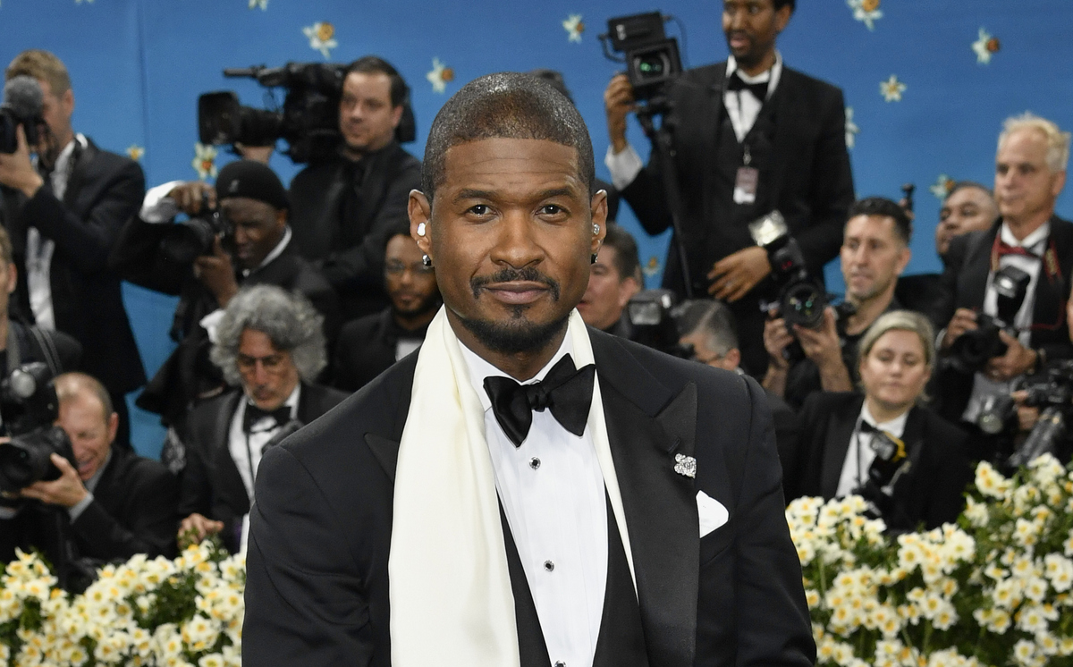 Met Gala 2025, da Rihanna col pancione a Madonna in smoking bianco: tutti i look delle star in passerella Met Gala 2025, da Rihanna col pancione a Madonna in smoking bianco: tutti i look delle star in passerella