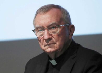 Parolin “turbato”, il favoritissimo al Conclave azzoppato dal suo amico? Tutt’altro, ora è ancora più papabile