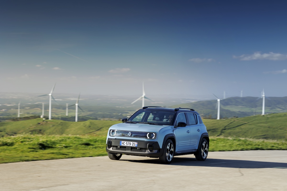 Renault 4 E-Tech Electric: il ritorno di un mito in chiave 100% elettrica e moderna Renault 4 E-Tech Electric: il ritorno di un mito in chiave 100% elettrica e moderna